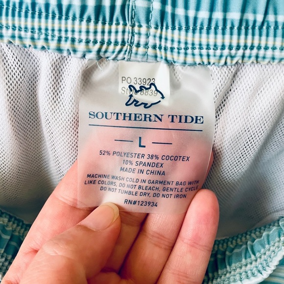 Southern Tide premium swim trunks pockets 6” inseam above knee SZ L blue stripe - Picture 11 of 12